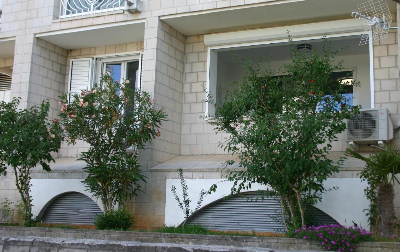 Next Door Apartment Maro & Ivan Njivice Exterior photo